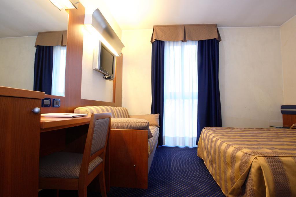 Dreibettzimmer
